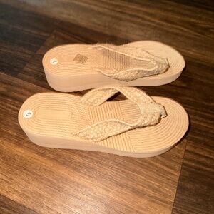 SHEIN Tan Woven Platform Sandals